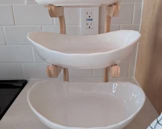 3 tier fruit or dessert tray