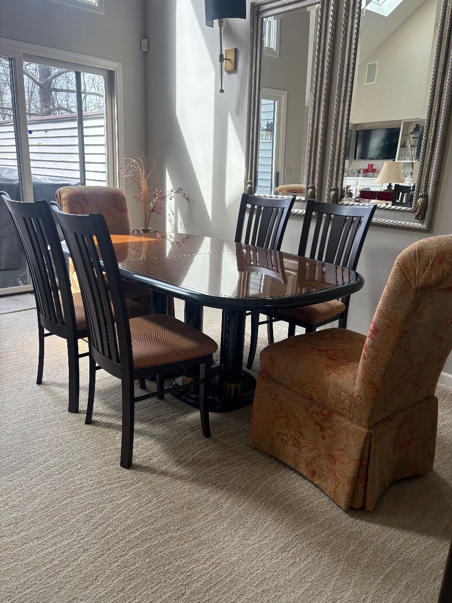 Dining Room Table w/4 Ladderback & 2 Parson Chairs