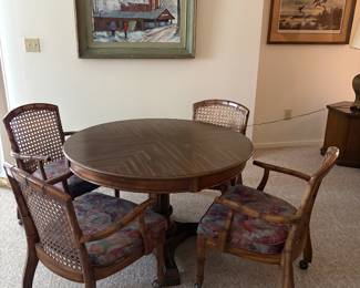 Game Table w/4 Arm Chairs