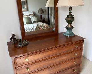 4 Drawer Chest w/Mirror