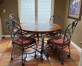 Round Kitchen Dining Table w/4 Chairs & decorative iron accents