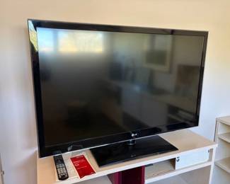 47" LG smart TV