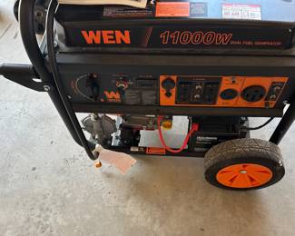 WEN 11000W generator , under 100 hours 