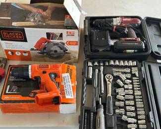 Cordless drill, Black & Decker circular saw with laser, socket set 