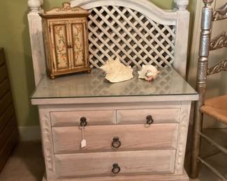 Cream nightstand-32x18x25