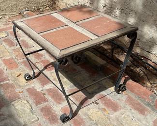 Patio side table-20x21x18