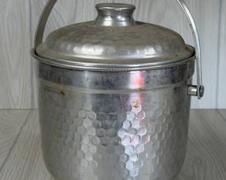 VINTAGE HAMMERED ALUMINUM ICE BUCKET ITALY