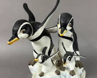 FRANKLIN MINT WATCH ME PENGUIN FAMILY FIGURINE