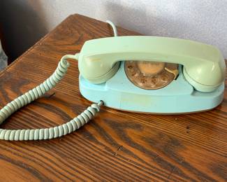 WESTERN ELECTRIC PRINCESS ROTARY PHONE