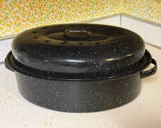SPECKLED GRANITE WARE ROASTER