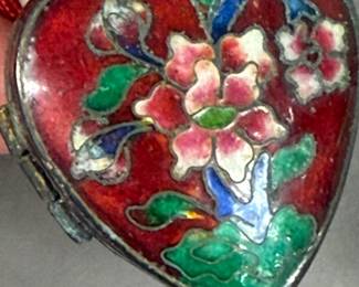 FASHION JEWELRY ASIAN HEART LOCKET EARRINGS