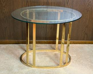 GLASS TOP SIDE TABLE W METAL BASE