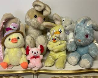 VINTAGE PLUSH BUNNY RABBITS CHICKEN INTERPUR APPLAUSSE DOLLCRAFT EASTER