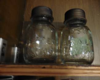 Ball Vintage Salt and Pepper Shaker