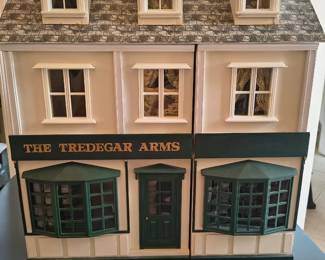 Wonderful House Opens Front and Top with All the Furniture Ect.