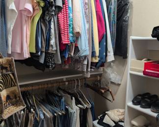 Primarily Petite and Regular L/XL