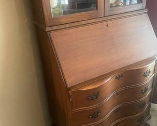 See other Picture of top/hutch