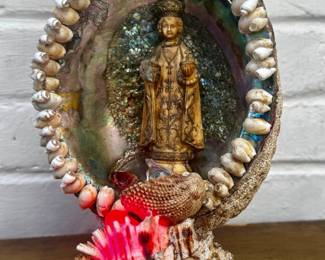 Religious Shell Lamp