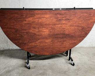 5 of these mechanical tables