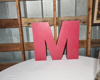 giant aluminum M