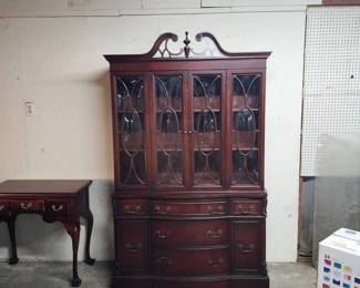 mahogany breakfront china cabinet w bubble glass front