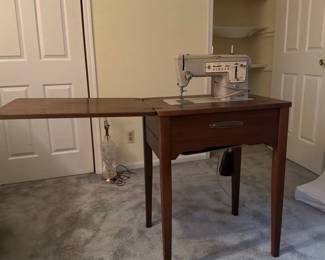 Singer Stylist Sewing Machine