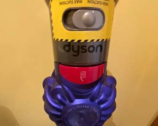 Dyson V7 Vacuum Cleaner