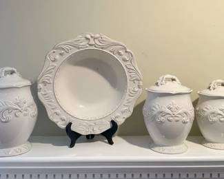 Certified International Set Decor