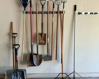 All Seasons Yard Lawn Tools