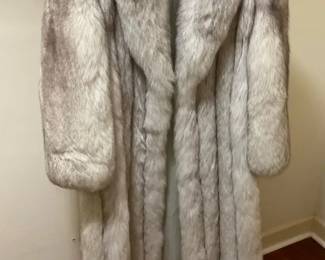02 Vintage FullLength Saga Fox Fur Coat