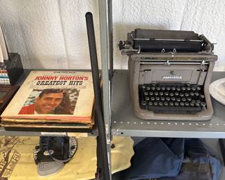Vinyl and vintage typewriter