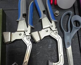 Clamps for saw horse