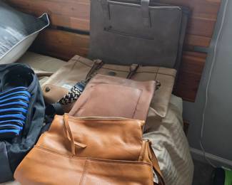 Womens' purses 