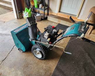 Murray Snow Blower  - Electric Start - Needs new tires