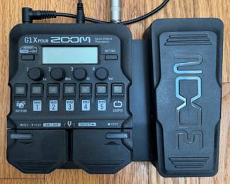 Zoom Multi-Effects Processor