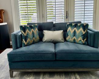 Vanguard Furniture Loveseat