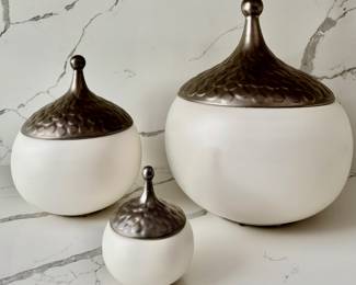 (3) Julia Buckingham for Global Views Containers