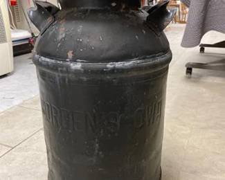 Bordens Iowa Metal Milk Can