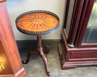 inlaid pedestal table