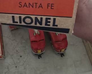 Lionel Santa Fe engines
