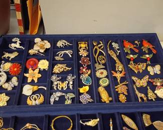 Brooches!!!! Massive costume Jewelry collection, Nolan Miller, Camrose & Kross, Joan River and more