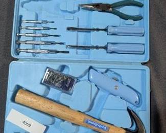 Do-it-Herself Tool Set