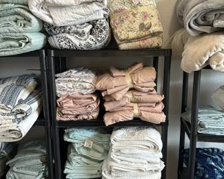 Bedding - sheets and blankets/comforters