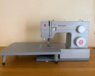Singer Heavy Duty 4423 Sewing Machine with Extension Table