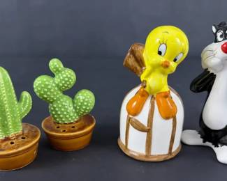 Charming collection of unique salt and pepper shakers, 10 plus pairs