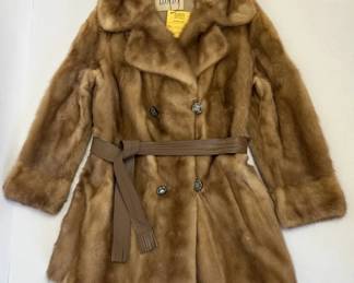 Lloyds Furs Natural Mink Coat And Fur Stole