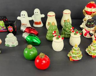 Vintage Christmas  Novelty Salt Pepper Shakers Ghost Snowman Tree Lot