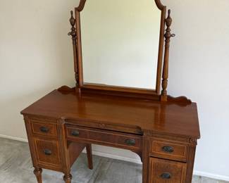 Wooden Vanity Desk with Mirror and Drawers