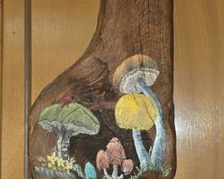 House is full! Lady was 92 years old. Lived in this house since 1972. 