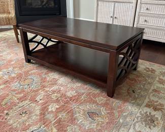 B20 - $95. Coffee Table on wheels. Measures 26" x 48" x 19" tall. 